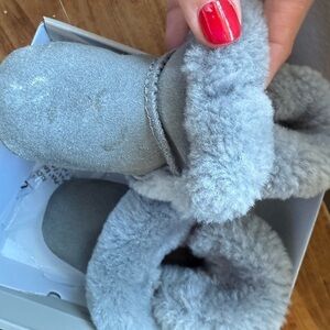 Ugg Baby Size 2/3 Boots Booties 6-12 Month grey Suede Winter